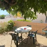 شقة T2 Rdc, Cabine, Climatise,terrasse Et Parking ناربون بلاج