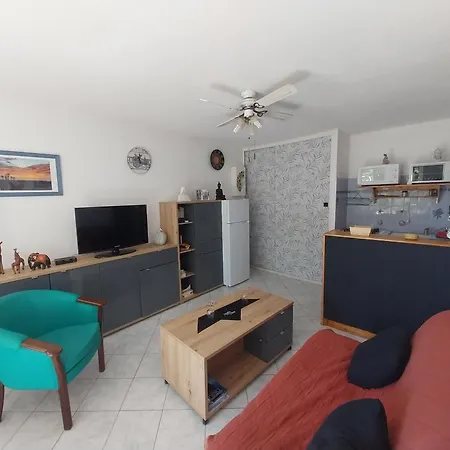 شقة T2 Rdc, Cabine, Climatise,terrasse Et Parking *