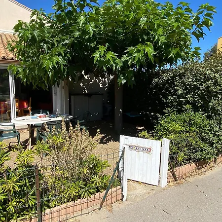 Appartement T2 Rdc, Cabine, Climatise,terrasse Et Parking