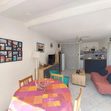 アパート T2 Rdc, Cabine, Climatise,terrasse Et Parking
