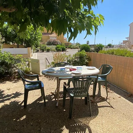 T2 Rdc, Cabine, Climatise,terrasse Et Parking